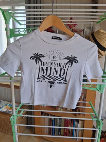T shirt court