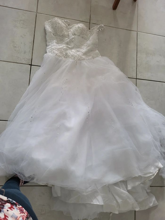 Robe de mariée - photo numéro 2