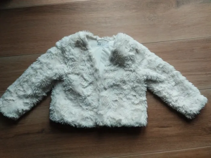 Jolie veste, gilet en fausse fourrure écru 92cm