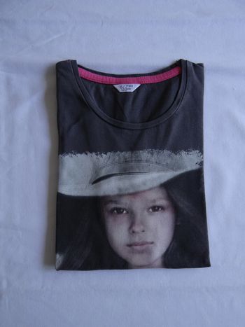 t-shirt gris 6-7 ans