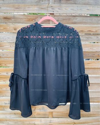 Blouse avec dentelle - Taille L