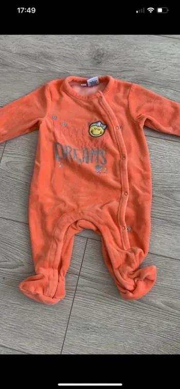 Pyjama smiley