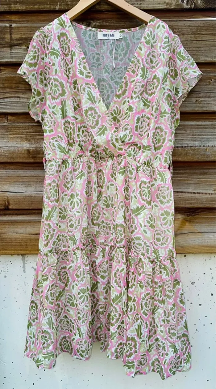 Magnifique robe fleurie couleur pastel ikone &bianka - photo numéro 2