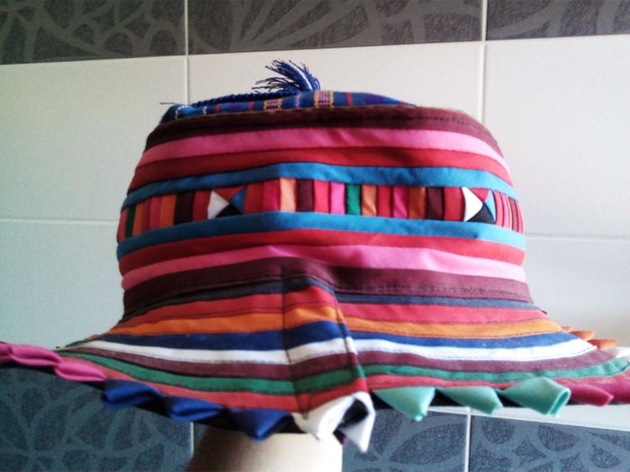 Chapeau multicolore de Thaïlande - photo numéro 7