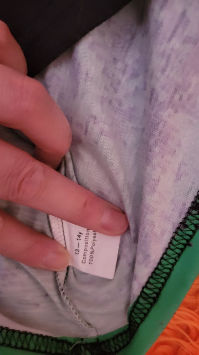 Sweat minecraft neuf - photo numéro 2