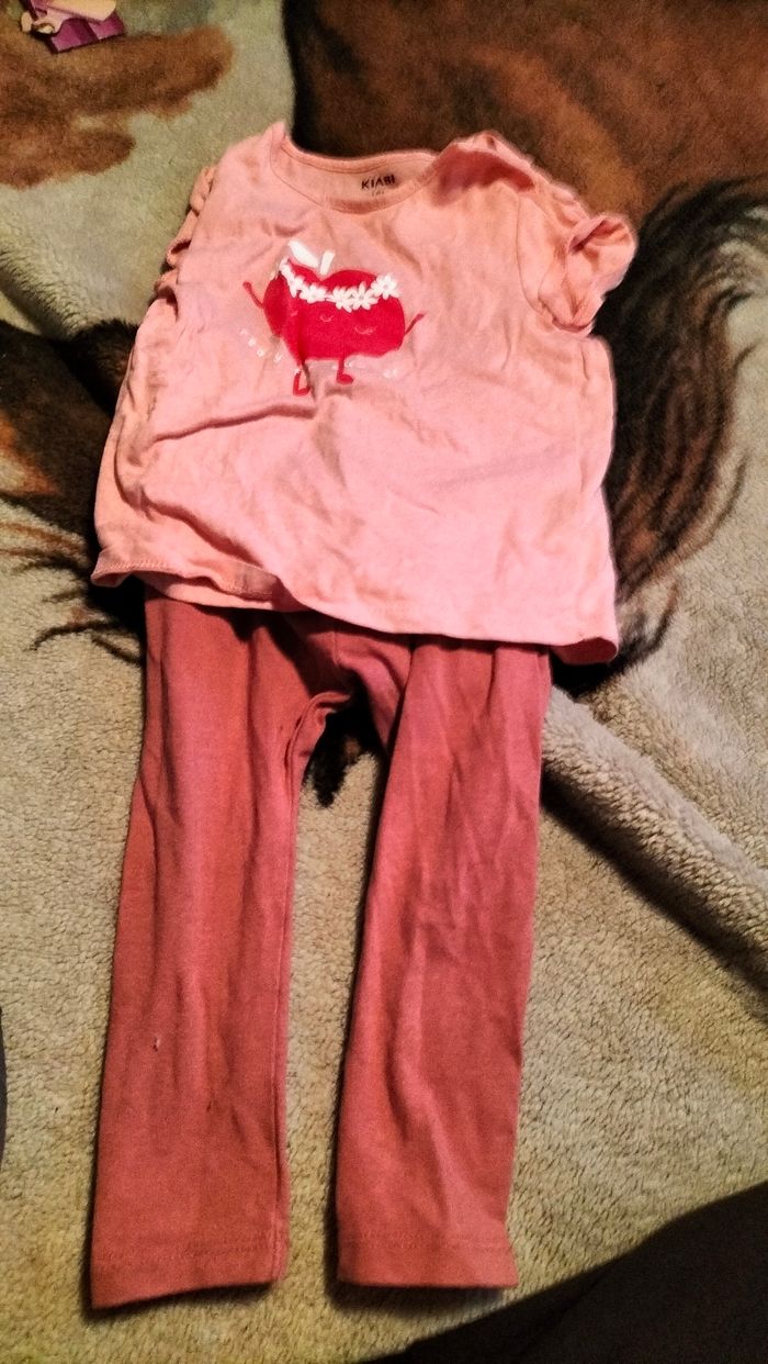 Lot vêtements bébé fille - photo numéro 2