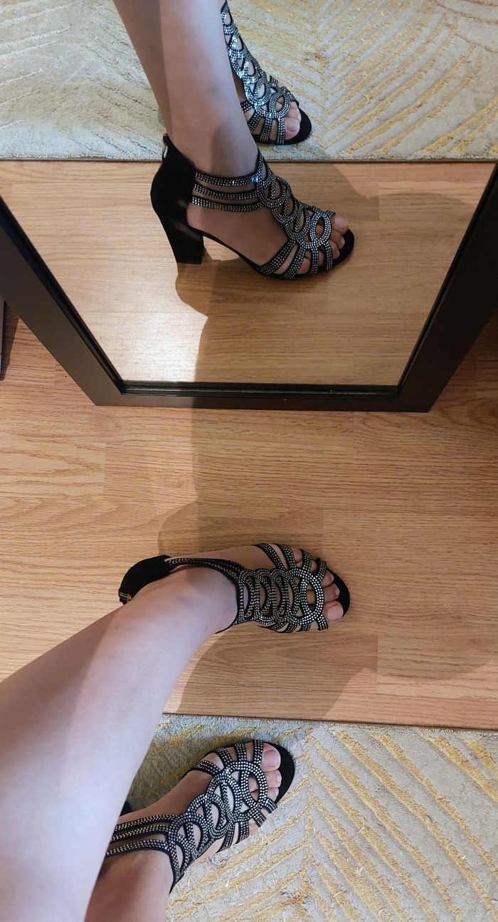 Sandales à talons noires avec strass NEUVES, très  classes - photo numéro 5