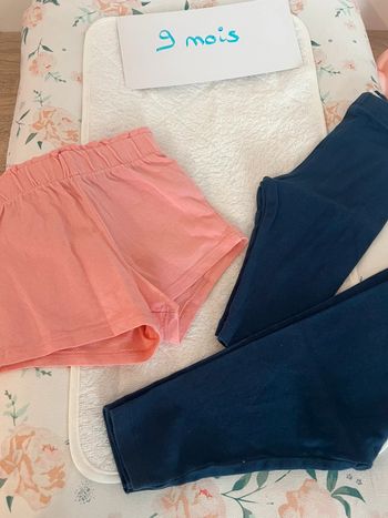 Lot un shirt et 2 leggings
