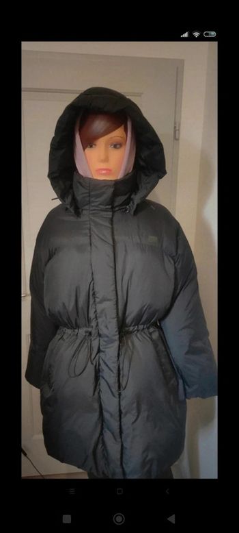 Doune femme levis