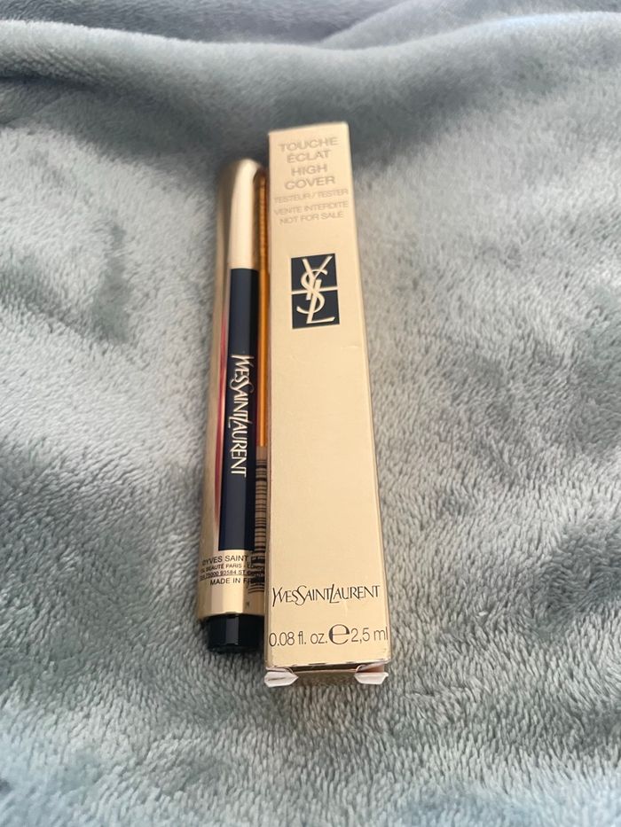 Correcteur illuminateur Yves Saint Laurent Touche Éclat High Cover, teinte 0.75 Sugar. - photo numéro 2