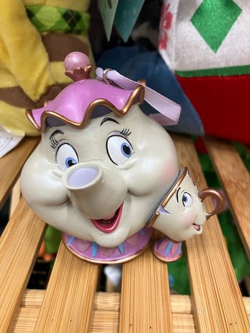 Ornement miss samovar et zip de Tokyo avec boîte 