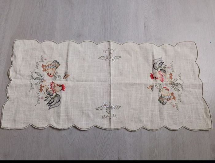 Chemin de table coqs et poules neuf