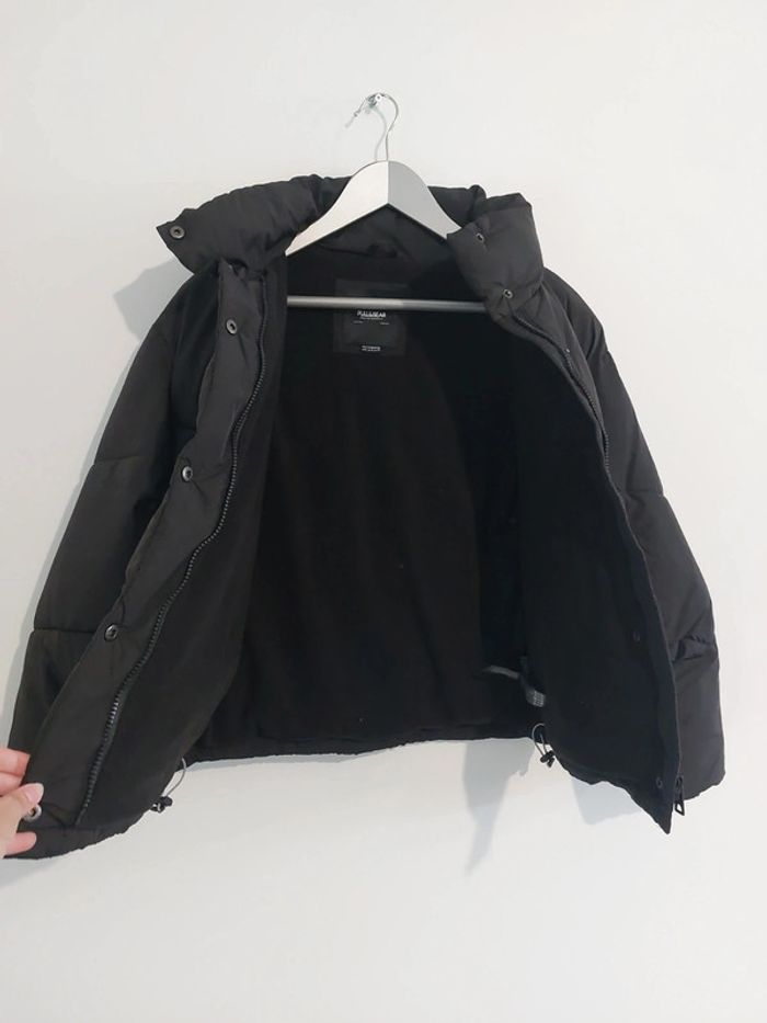 Doudoune noire pull&bear - photo numéro 3