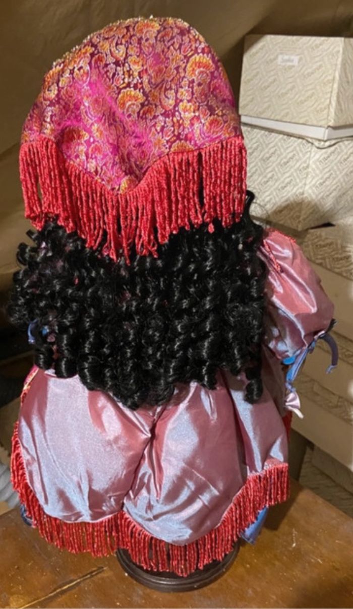 Rare poupée de collection en porcelaine Naila d’Adele´s Puppenhaus - photo numéro 4