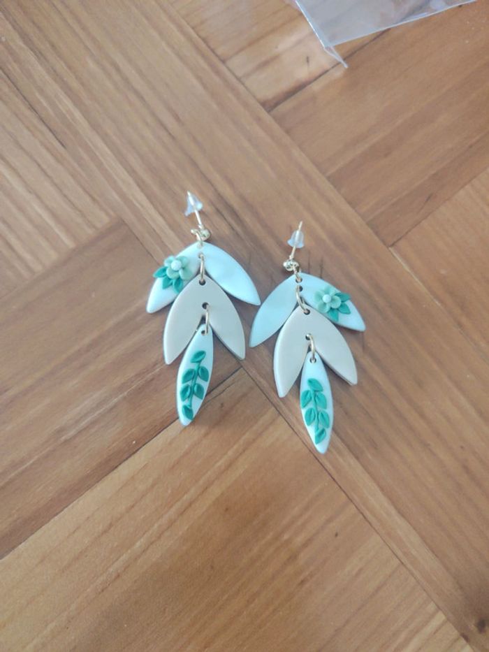 Boucle d'oreilles - photo numéro 2