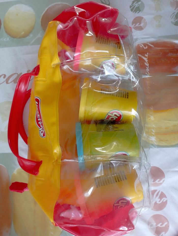 Lot 4 pots pâte à modeler play Doh neuf 2€ - photo numéro 2