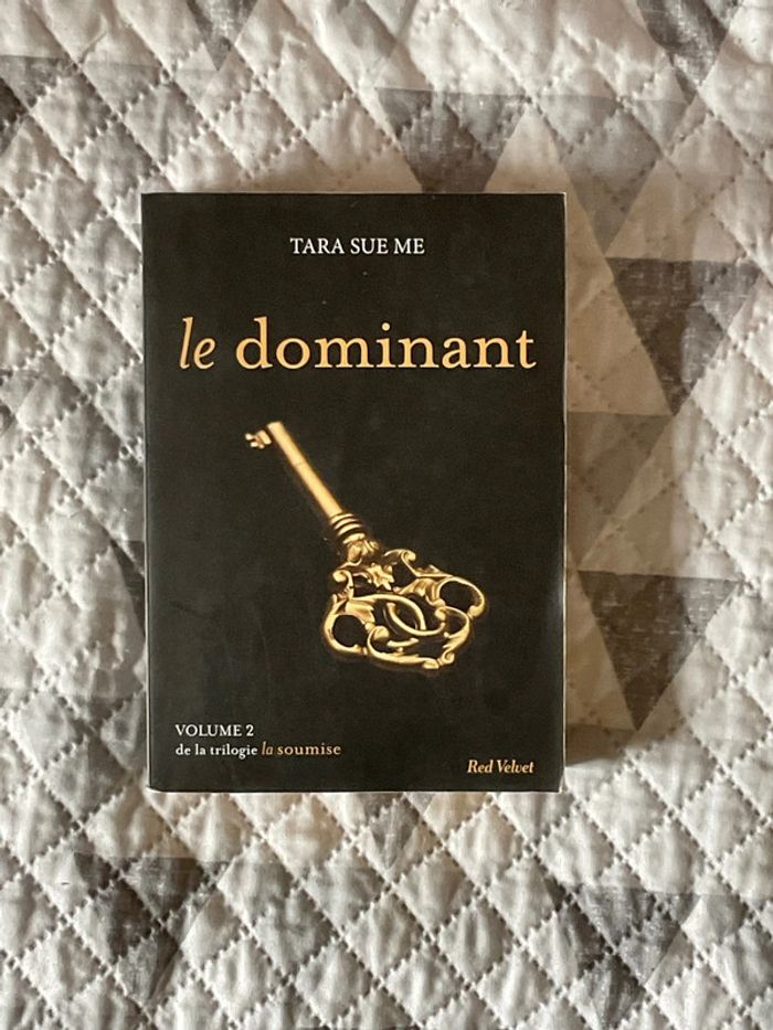 # le dominant Tara Sue Me - photo numéro 2