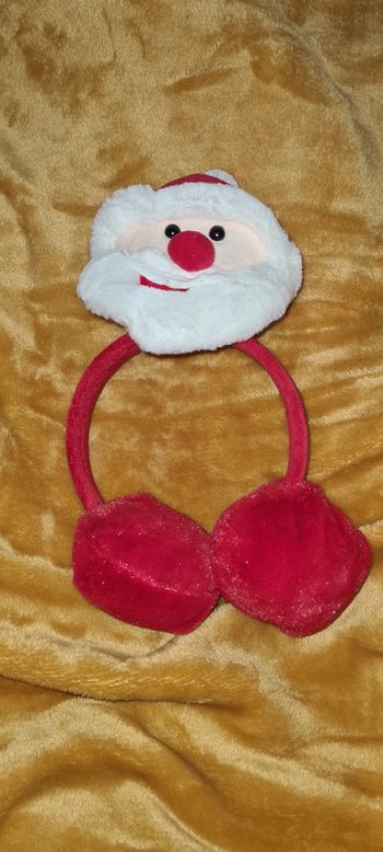 Cache oreilles serre tête père Noël