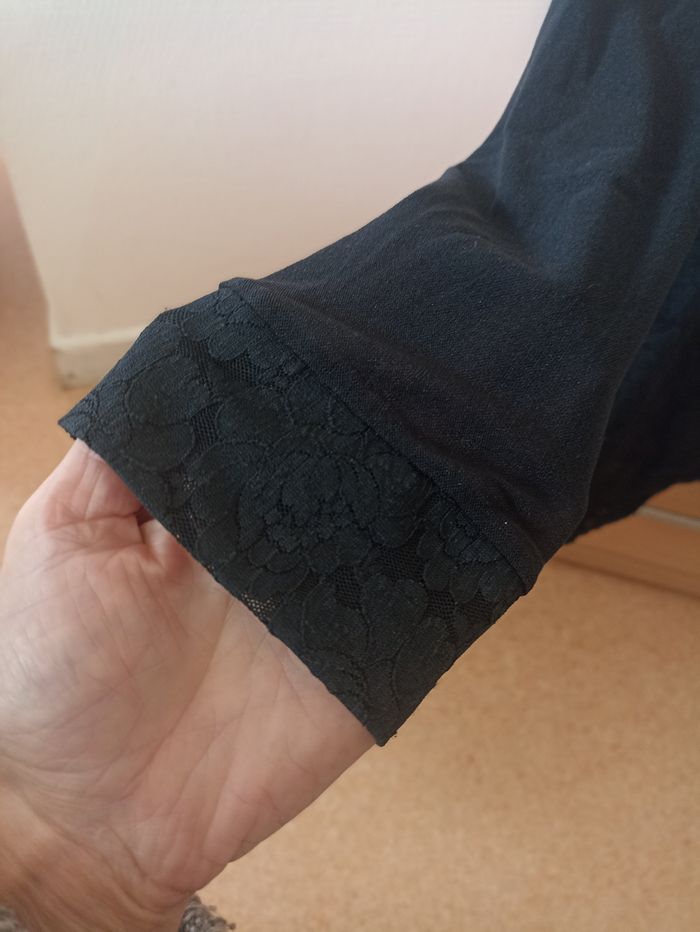 Tee Shirt dentelle Femme taille S/36 Jennyfer - photo numéro 4