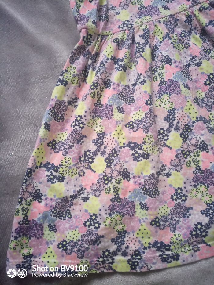 Robe fille taille 5 ans - photo numéro 3