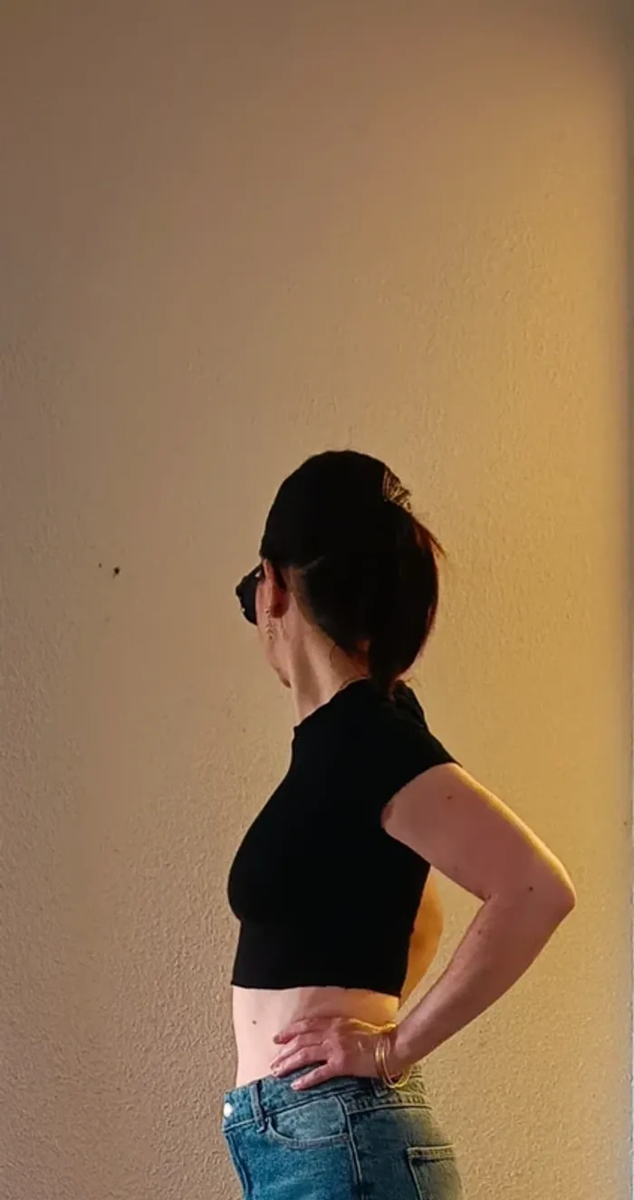 Crop top noir à côtes T. XXS - photo numéro 2