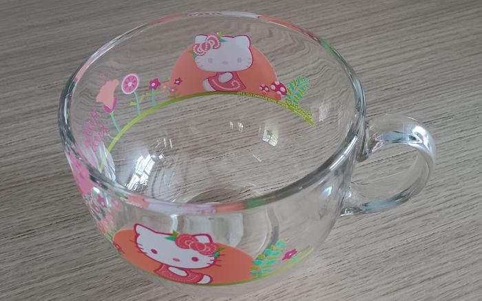 Grosse tasse hello kitty - photo numéro 2