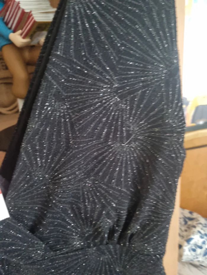 Robe de fêtes neuve taille 46 - photo numéro 3