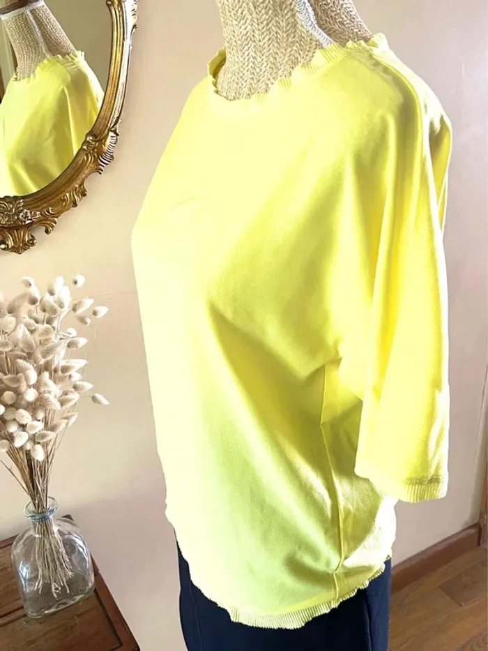 Sublime blouse chemise manche 3/4 à col rond jaune - photo numéro 14