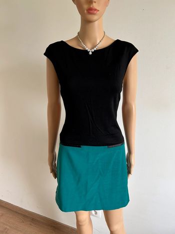 Robe noire et verte à manches courtes Naf Naf taille S jamais portée