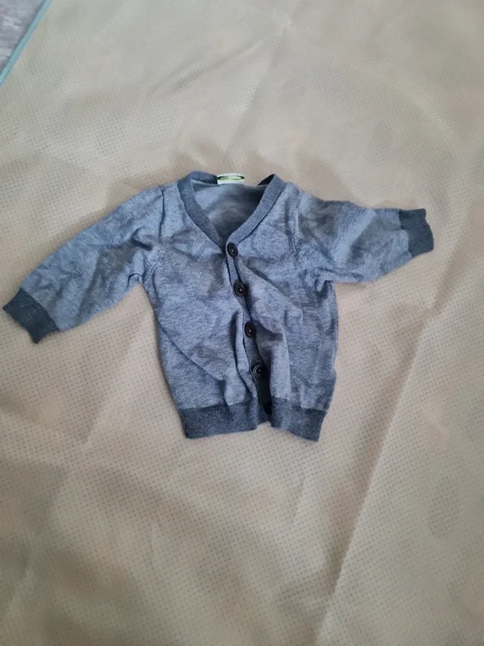 Lot de 8 vestes et gilets 3 mois - photo numéro 8