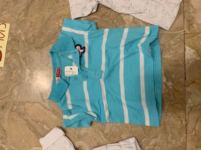 2 polos et 1 t shirt - photo numéro 3