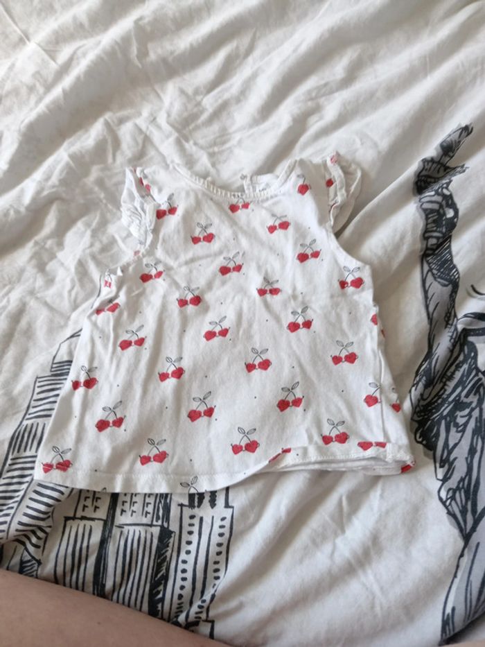 Tee shirt débardeur kiabi 9 mois