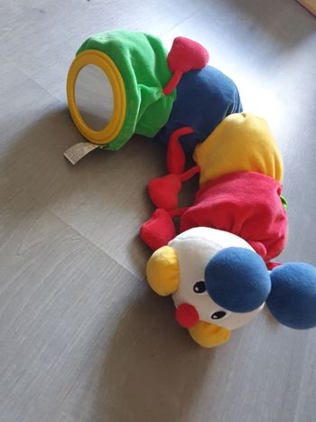 Peluche hochet bébé chenille