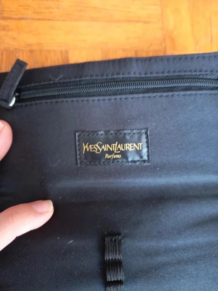 porte monnaie Yves Saint Laurent - photo numéro 2
