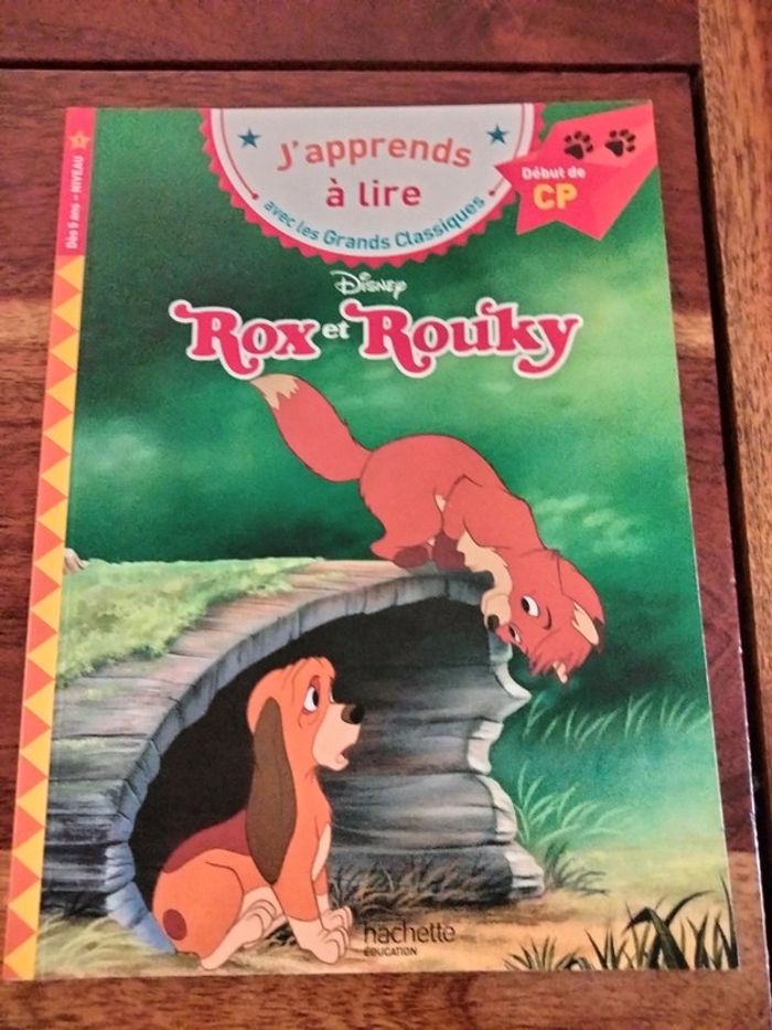 Livre j'apprends à lire début de cp Rox et Rouky Disney
