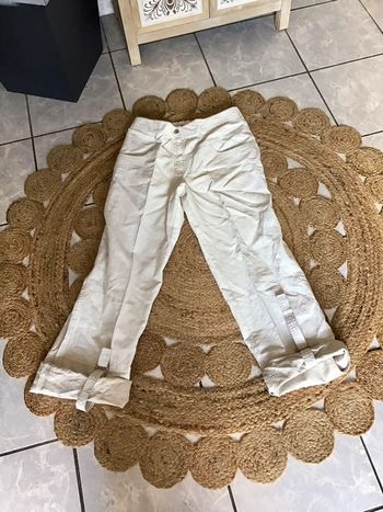 Pantalon Pantacourt en lin taille 42 colorie beige marque Q’Neel