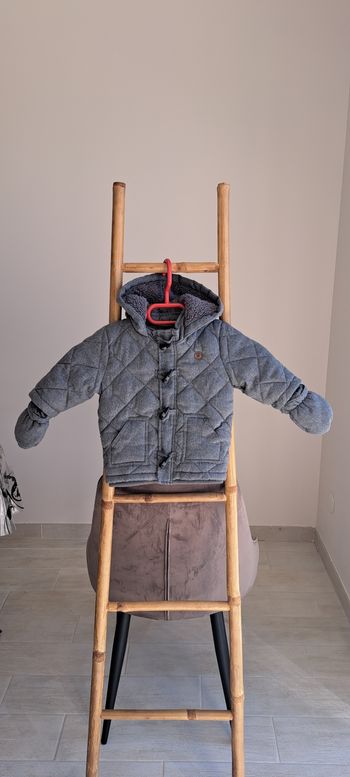 Manteau à capuche Tape à l'œil Taille 9 mois