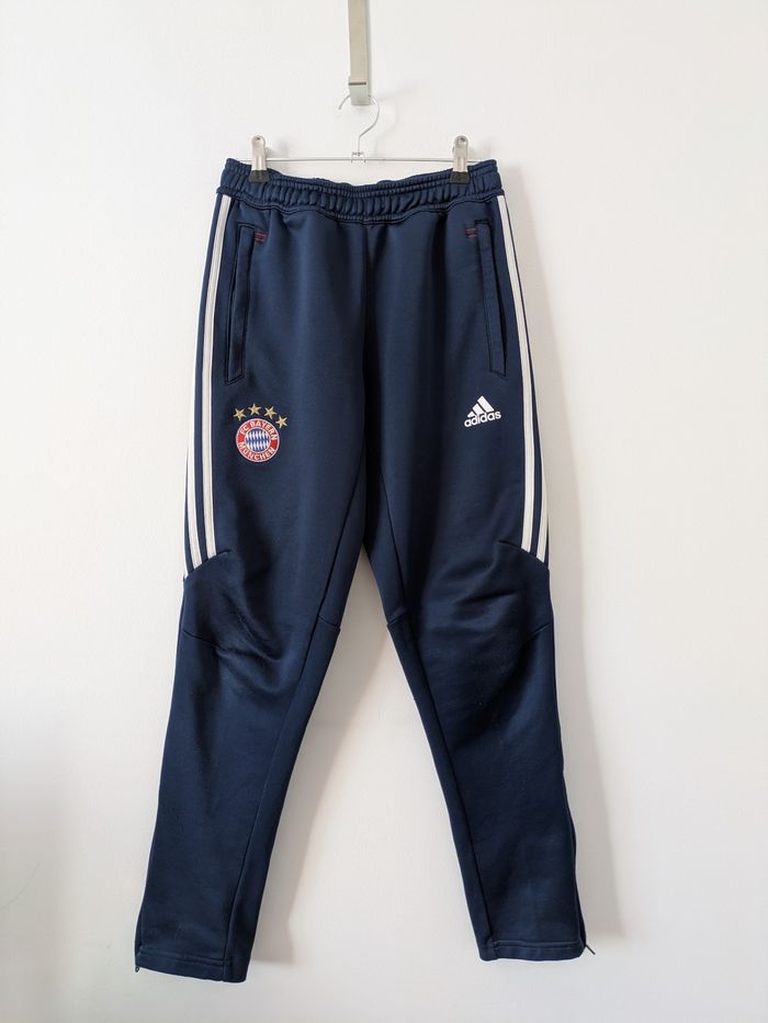Jogging adidas FC Bayern München - 11/12 ans - photo numéro 1