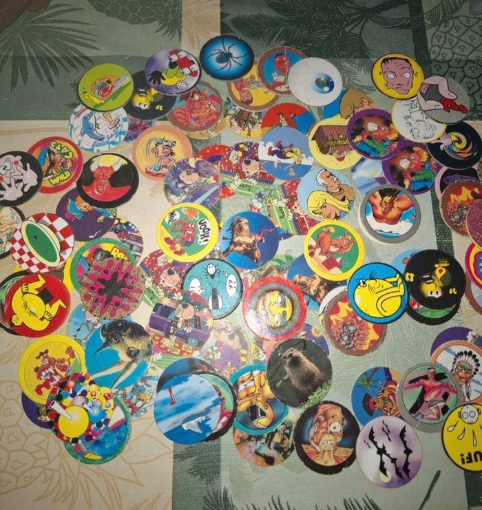 Lot de 100 flippos divers