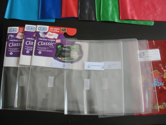 LOT DE 17 PETITS PROTÈGES CAHIERS - n°55 - photo numéro 5