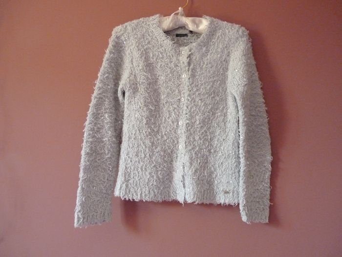 Gilet Fille ikks 10 ans TBE gris perle maille douce et chaude manches longues