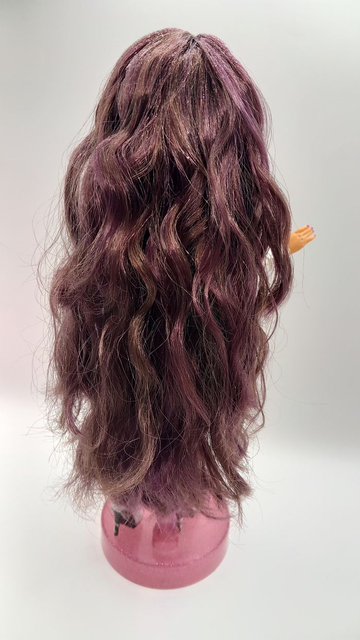 Poupée rainbow high Lila Yamamoto - photo numéro 8