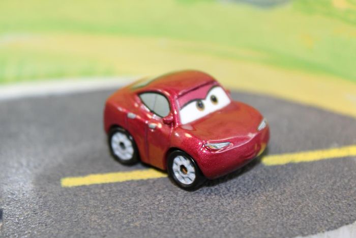 Disney Pixar cars min racer Natali Certain - photo numéro 7