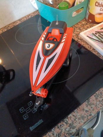 Bateau de course playmobil