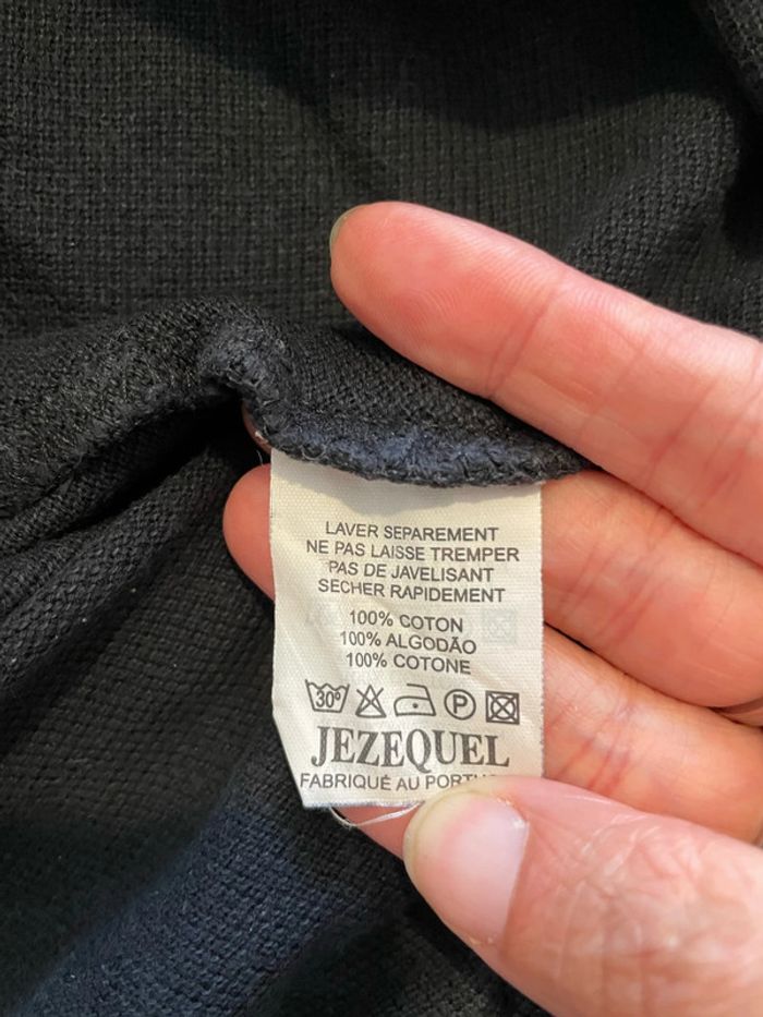 Polo à manches longues bleu marine à motifs écriture rose Jezequel taille XL - photo numéro 9
