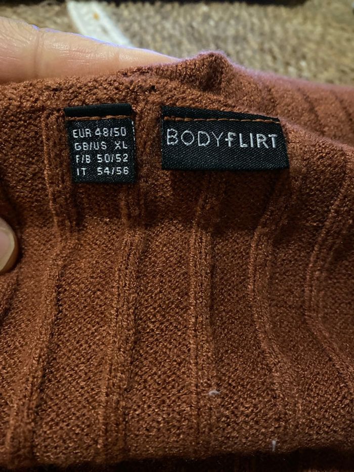 Superbe Pull Col Marron Taille 48-50 - photo numéro 8