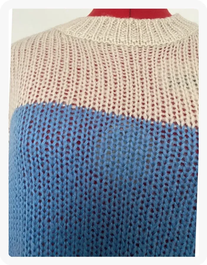 Pull bleu et beige Kiabi - photo numéro 2