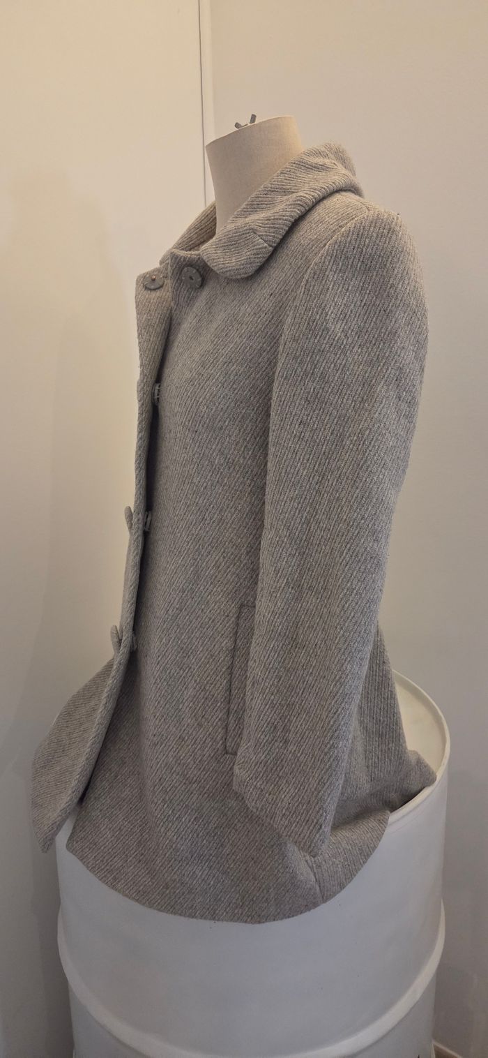 Manteau Nine West gris clair en laine – coupe évasée chic & col Claudine, taille 36/38 - photo numéro 10