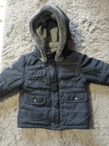 Manteau d'hiver taille 18 mois