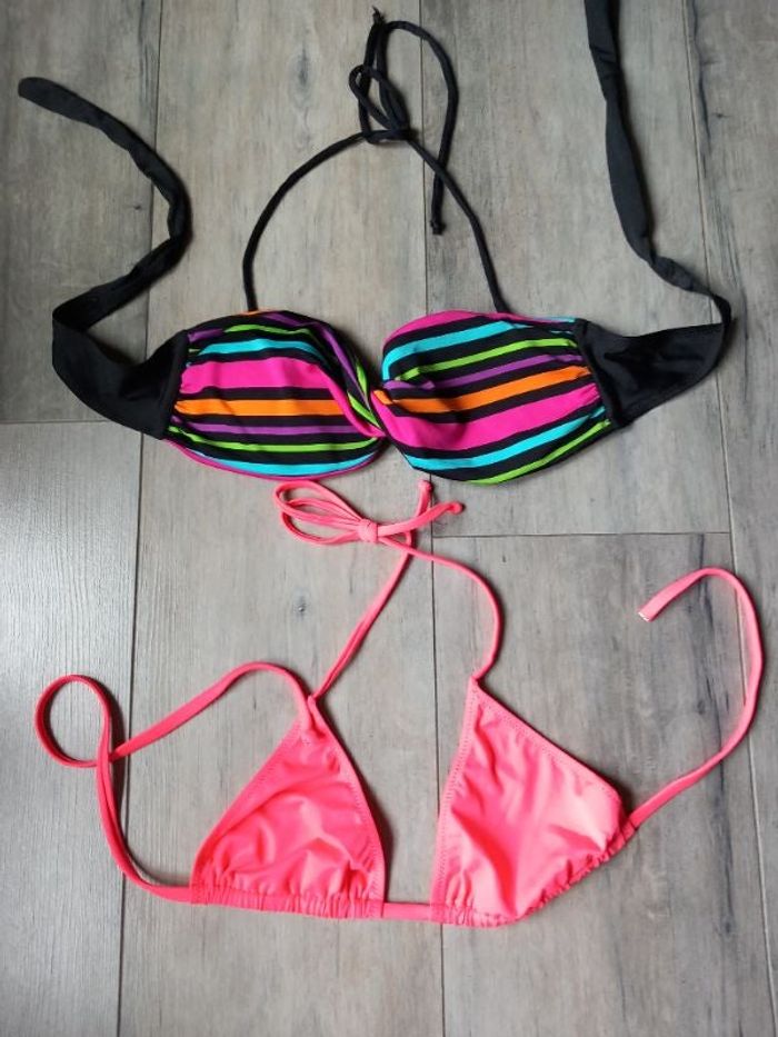 Lot de 2 hauts de maillot Taille 38 3 Suisses
